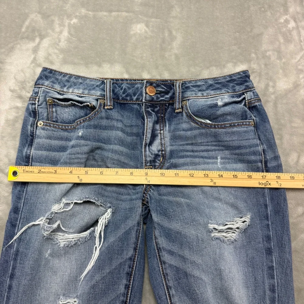 American Eagle Boyfriend‎ Crop Jeans Womens Size 6 Distressed Blue Button Fly